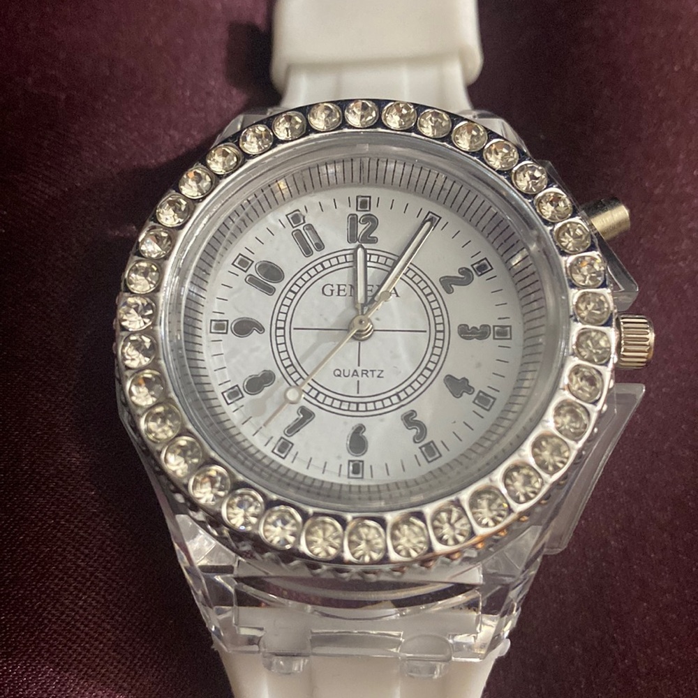 New Geneva Diamond Light Up Watch